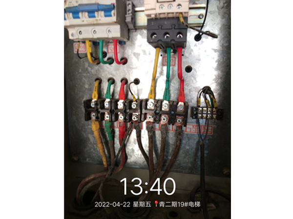 岳麓青城二期項目--塔吊、電梯月檢