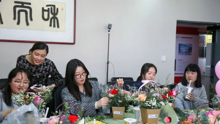 婦女節(jié)|巾幗綻芳華，致敬最美的她！