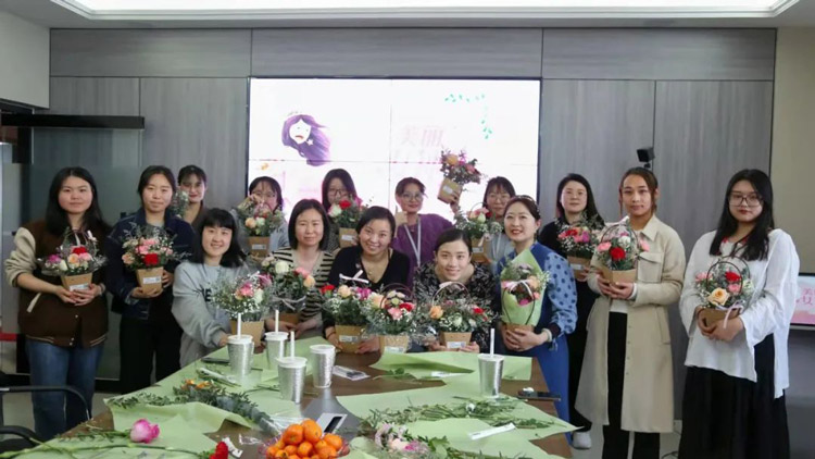 婦女節(jié)|巾幗綻芳華，致敬最美的她！